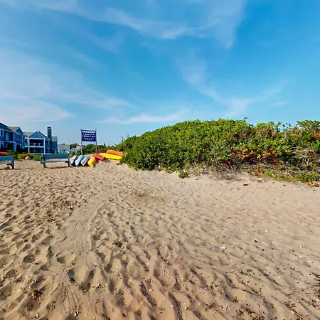 Villa Lewis Bay Getaway